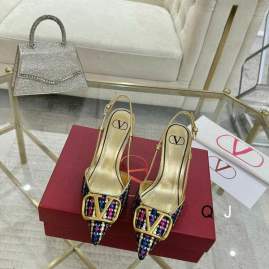 Picture of Valentino Shoes _SKUValentinosz35-40720256.5CMJ1104